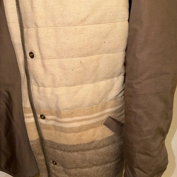 Patagonia Brown & Cream Insulated Performance Jacket - Picture 3 of 8